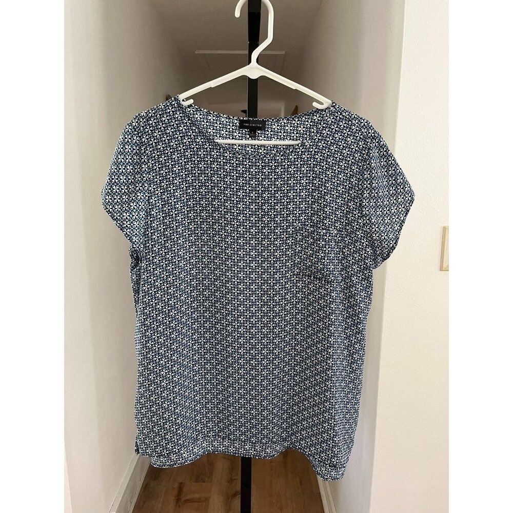 EUC The Limited Women's Blue & White Geometric Print Blouse